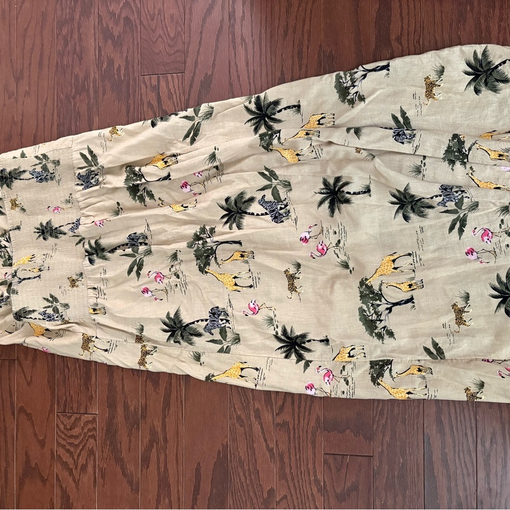 Old Navy Beige and Olive Safari-Print Maxi Dress - Picture 4 of 5